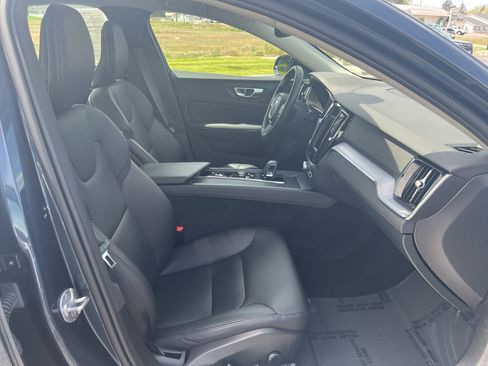 Used 2024 Volvo S60 B5 Core FWD image 28