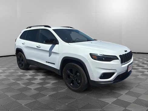 Used 2023 Jeep Cherokee Altitude Lux AWD/4WD image 2
