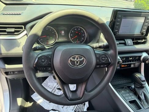 Used 2019 Toyota RAV4 XLE w/ Convenience Package AWD/4WD image 19