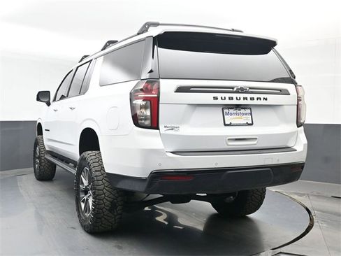 Used 2023 Chevrolet Suburban Z71 w/ Luxury Package image 12