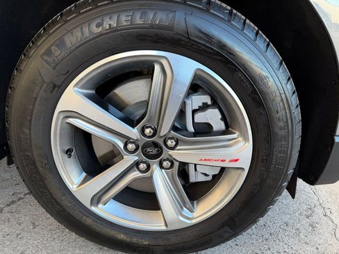 Used 2024 Ford Edge SEL w/ Convenience Package image 11