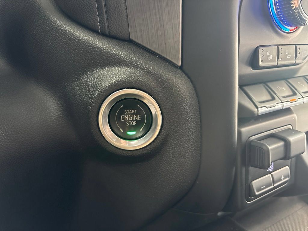 Used 2020 GMC Sierra 1500 Denali AWD/4WD image 28
