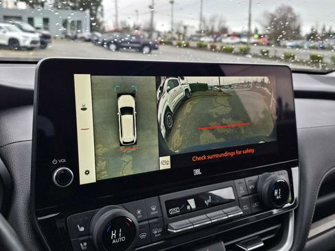 Used 2024 Toyota Grand Highlander Limited image 34