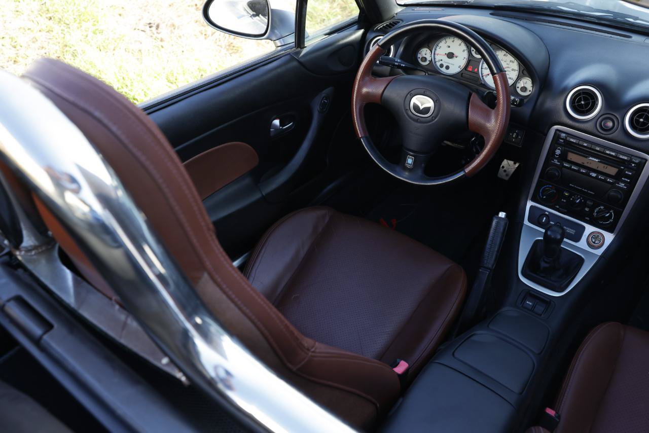 Used 2002 MAZDA MX-5 Miata SE RWD image 14