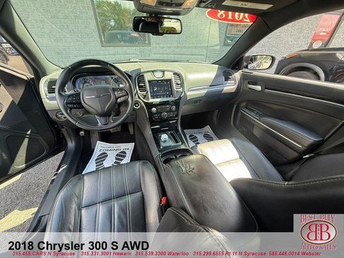 Used 2018 Chrysler 300 S AWD/4WD image 13