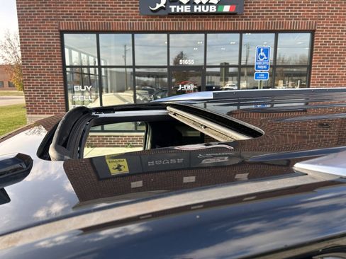 Used 2020 Cadillac Escalade ESV Platinum image 29