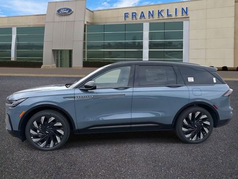 New 2026 Lincoln Nautilus Reserve w/ Jet Appearance Package image 4