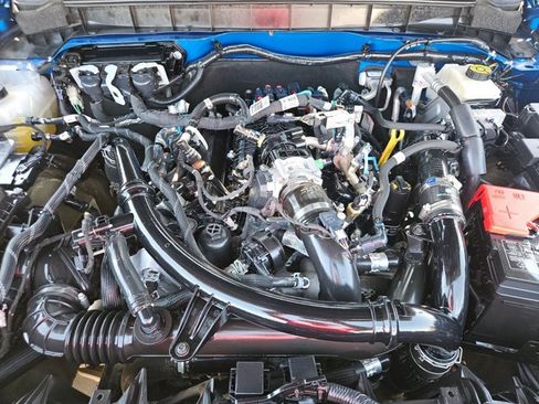 Certified 2022 Ford Bronco Wildtrak AWD/4WD image 29