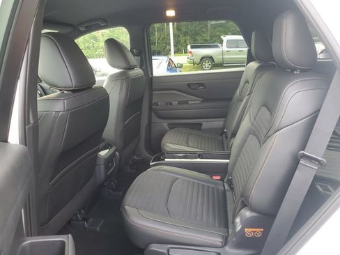 Certified 2025 Nissan Pathfinder Rock Creek AWD/4WD image 9