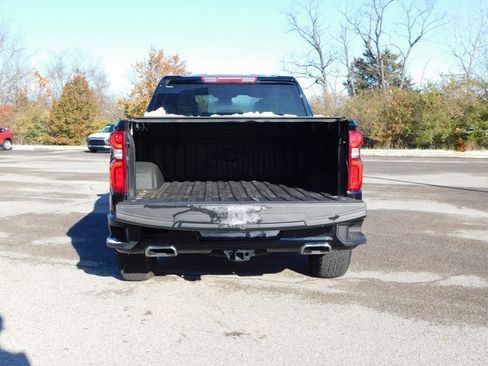 Used 2023 Chevrolet Silverado 1500 RST image 7