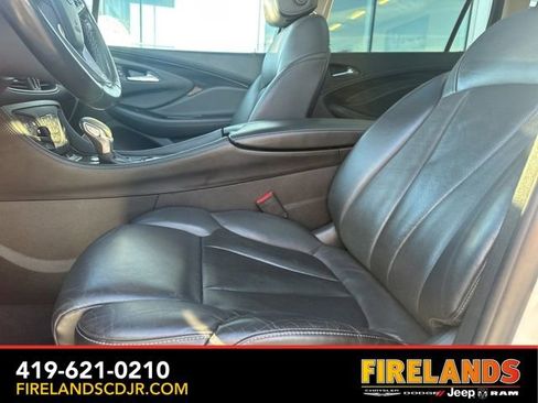 Used 2019 Buick Envision Premium w/ Driver Confidence Package image 20