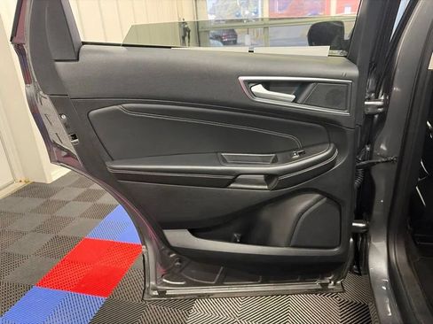 Used 2024 Ford Edge Titanium AWD/4WD image 12