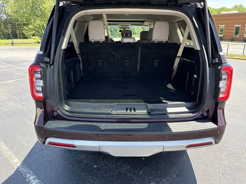 Used 2024 Ford Expedition Max Limited RWD image 34