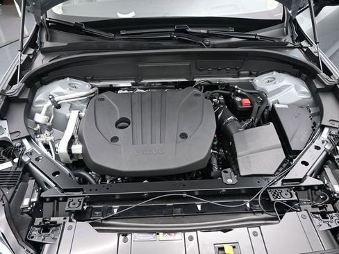 New 2026 Volvo XC60 B5 Ultra w/ Protection Package Premier image 9