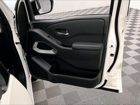 New 2026 Nissan Frontier SV w/ SV Convenience Package RWD image 39