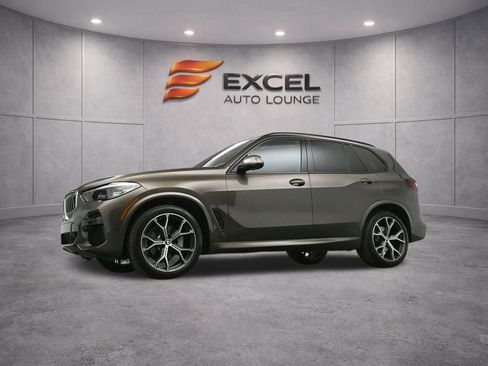 Used 2022 BMW X5 xDrive40i w/ M Sport Package AWD/4WD image 49