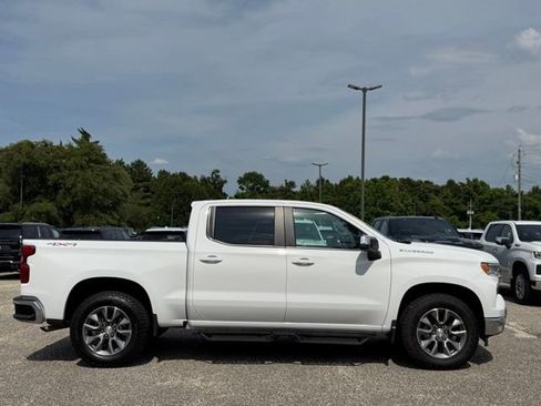Used 2025 Chevrolet Silverado 1500 LT w/ Leather Package AWD/4WD image 6
