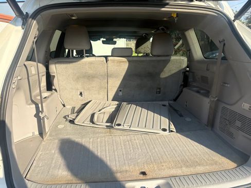 Used 2018 Toyota Highlander XLE image 12