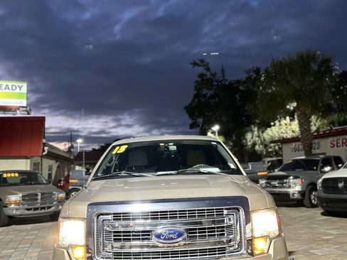 Used 2013 Ford F150 XLT w/ XLT Chrome Pkg image 1