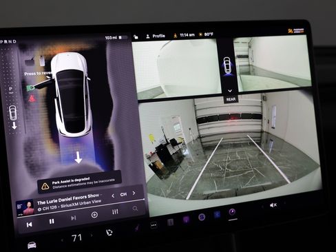 Used 2026 Tesla Model Y 2WD image 21