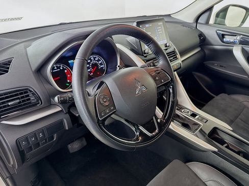 Used 2025 Mitsubishi Eclipse Cross SE image 8