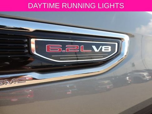 Used 2024 GMC Sierra 1500 Denali w/ Technology Package AWD/4WD image 11
