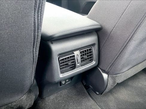 Used 2025 Toyota Camry LE FWD image 32