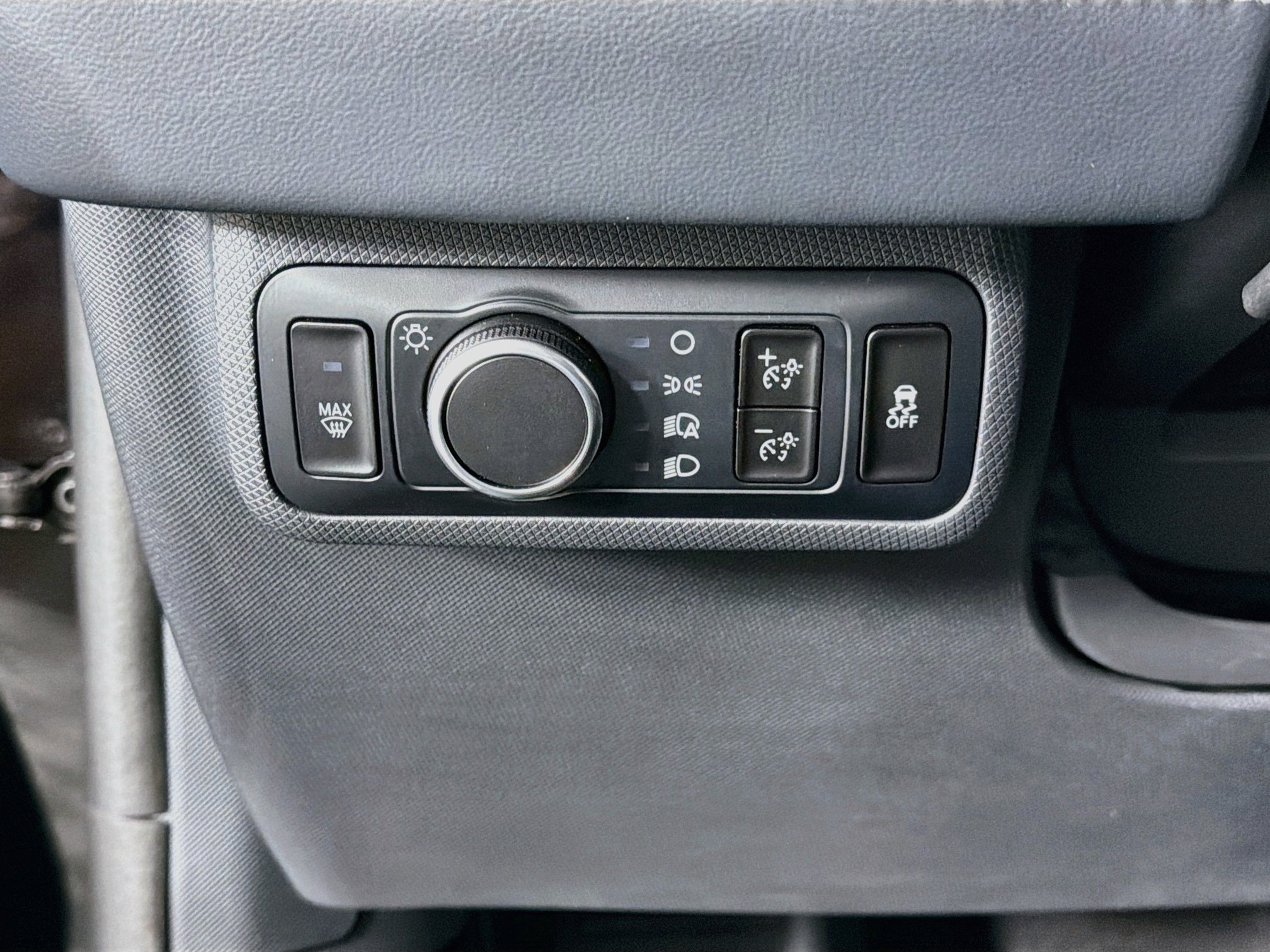 Used 2024 Ford Mustang Mach-E Premium RWD image 17