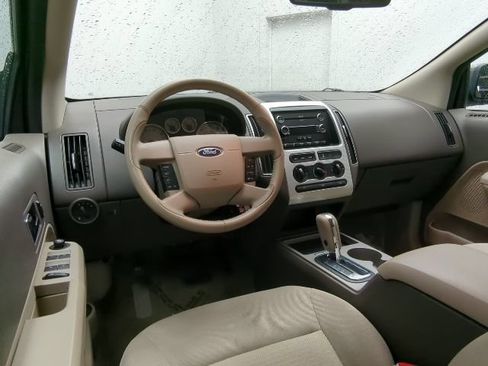 Used 2010 Ford Edge SEL FWD image 22