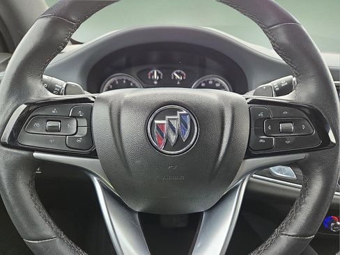 Used 2024 Buick Enclave Essence image 24