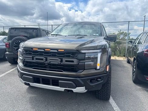 Used 2025 Ford F150 Raptor AWD/4WD image 3