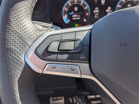 New 2026 Volkswagen Tiguan SE R-Line image 13