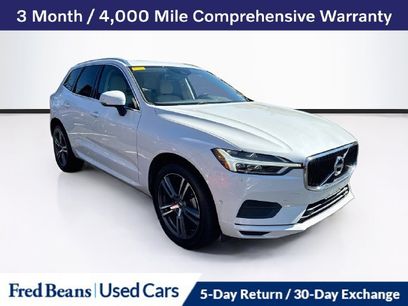 Used 2018 Volvo XC60 T5 Momentum w/ Vision Package