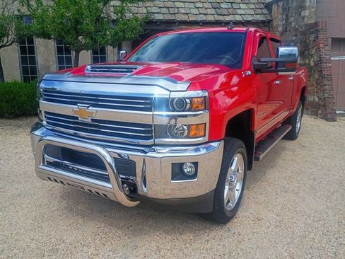 Used 2015 Chevrolet Silverado 2500 LTZ w/ LTZ Plus Package AWD/4WD image 5
