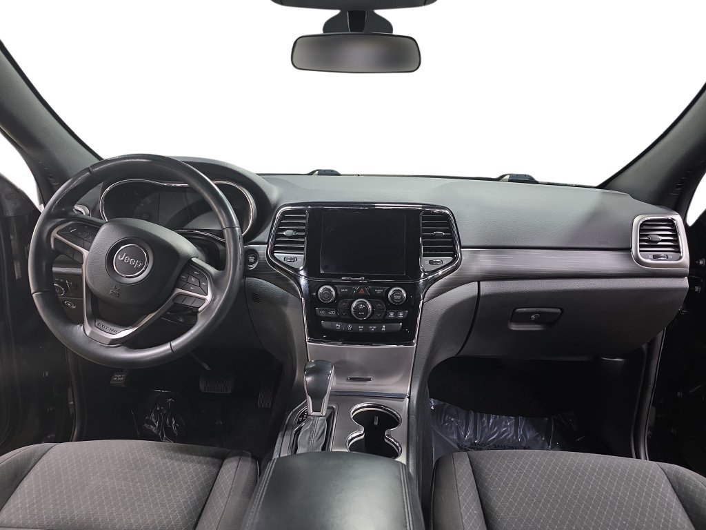 Used 2020 Jeep Grand Cherokee Laredo AWD/4WD image 9