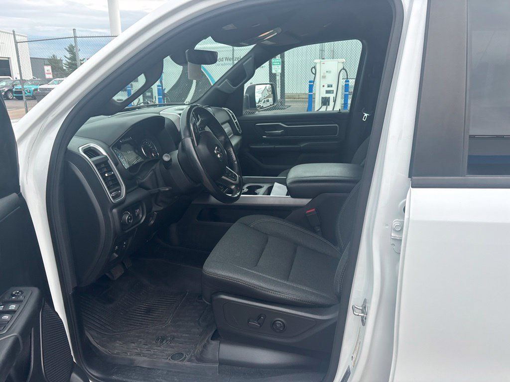 Used 2020 RAM 1500 Big Horn AWD/4WD image 13