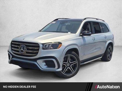 Used 2026 Mercedes-Benz GLS 450 4MATIC image 1