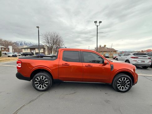 Used 2022 Ford Maverick Lariat w/ Lariat Luxury Package image 3