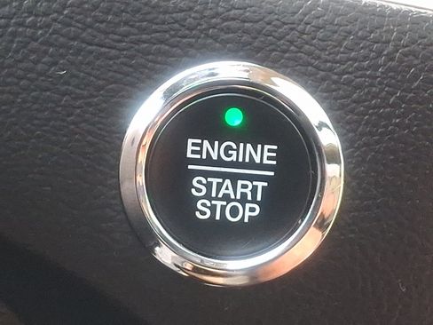 Used 2024 Ford Edge SEL w/ Convenience Package AWD/4WD image 24