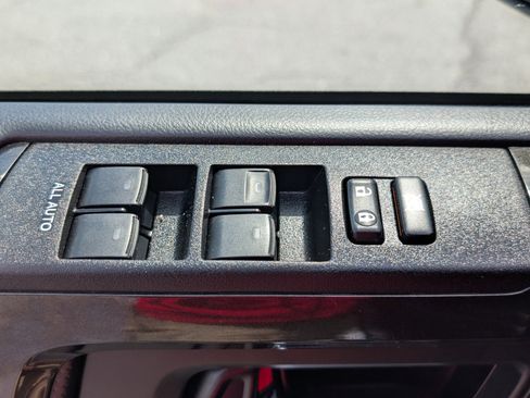 Used 2020 Toyota 4Runner Limited image 19