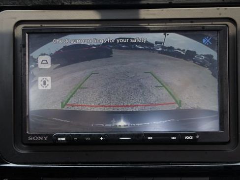 Used 2017 Volkswagen Jetta GLI FWD image 35