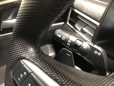 Used 2024 Mitsubishi Outlander SE image 22