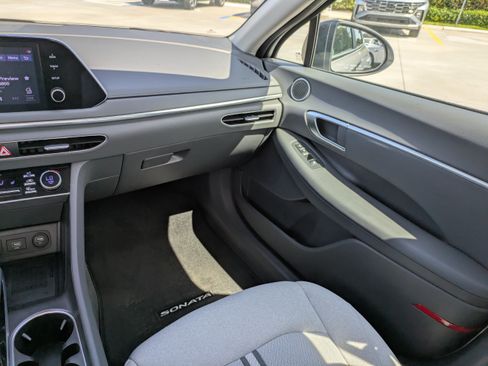 Used 2020 Hyundai Sonata SEL w/ Convenience Package FWD image 15