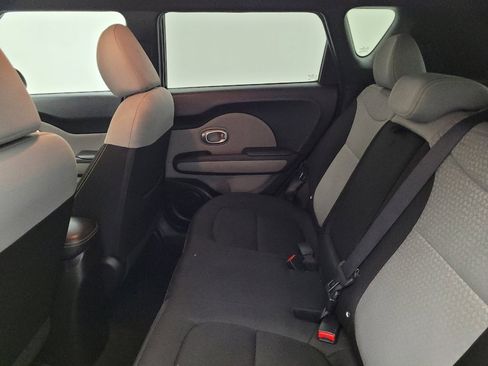 Used 2014 Kia Soul + FWD image 18