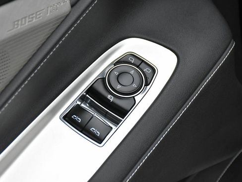 Used 2024 Chevrolet Corvette Stingray Preferred Cpe w/ Z51 Performance Package RWD image 38