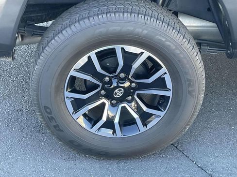 Used 2023 Toyota Tacoma TRD Sport image 13