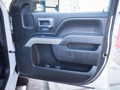 Used 2019 Chevrolet Silverado 3500 LT w/ LT Convenience Package image 25