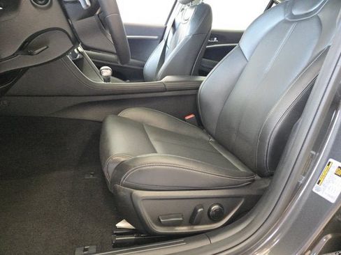 Used 2026 Genesis G70 2.5T AWD/4WD image 18