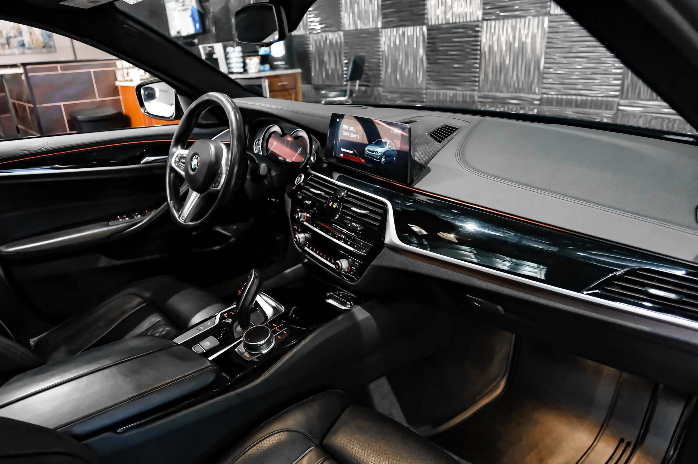 Used 2017 BMW 540i RWD image 11