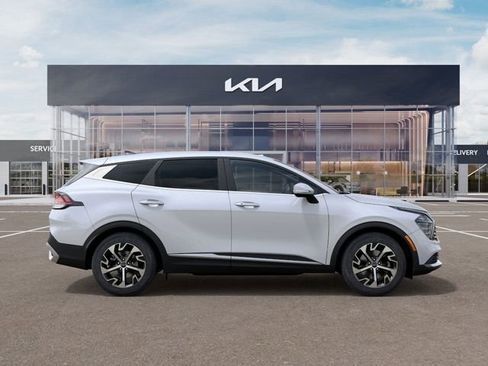 Certified 2025 Kia Sportage EX image 7